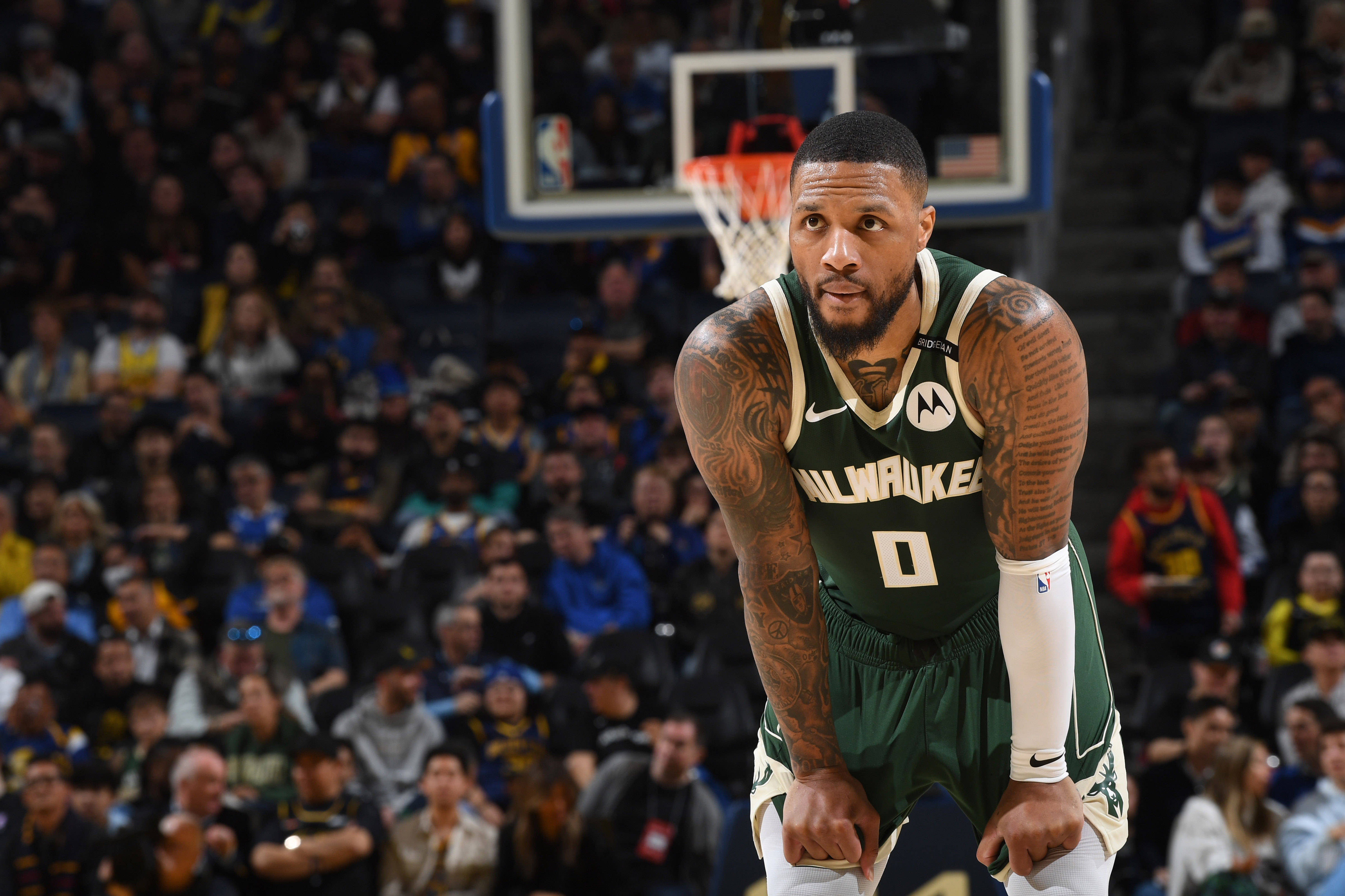 密尔沃基雄鹿发布备战花絮；冲刺阶段强势反弹；NBA季后赛任务艰巨；纪律约束更严格的简单介绍-HTH SPORTS中国